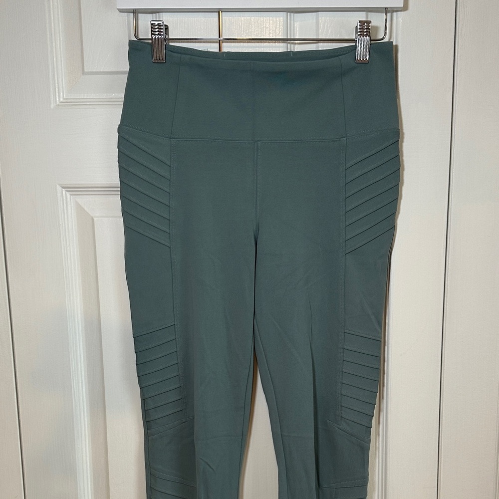Athleta Delancey Moto Tight High Waisted Leggings in Sage Green Size Small - Picture 4 of 12